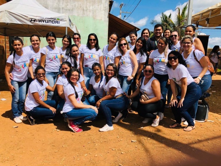 Alunos de enfermagem realizam ação social em Parauapebas